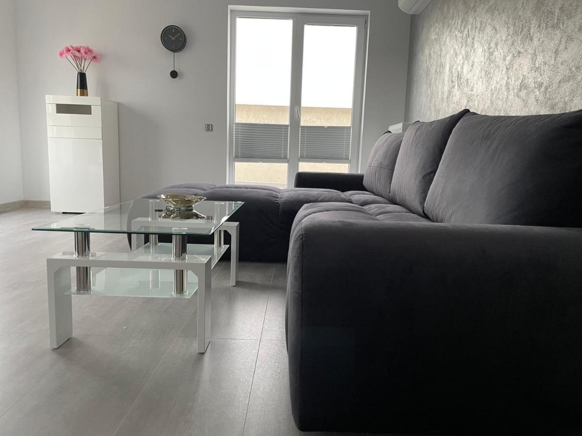 Unique Penthouse Lakeview W19 Bukurešť Exteriér fotografie